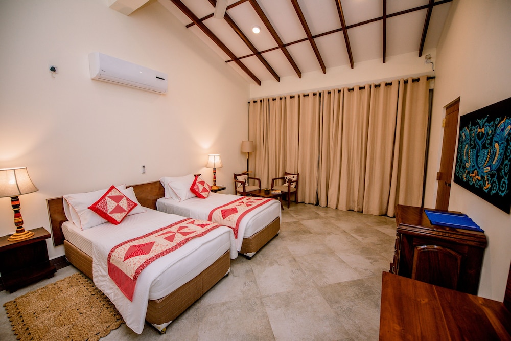Luxury Villa, 4 Bedrooms, Non Smoking, Pool View photo 3