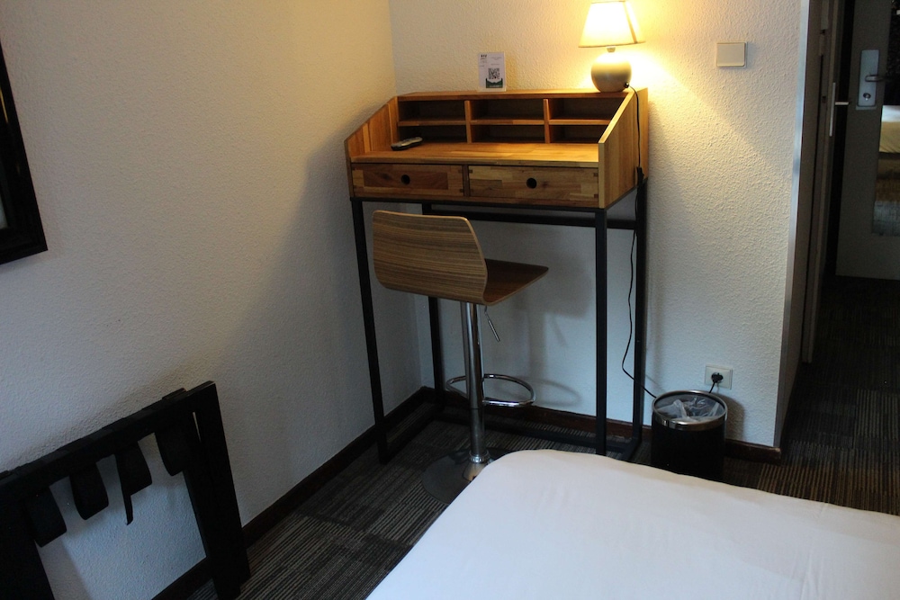 Superior Room, 2 Twin Beds photo 3