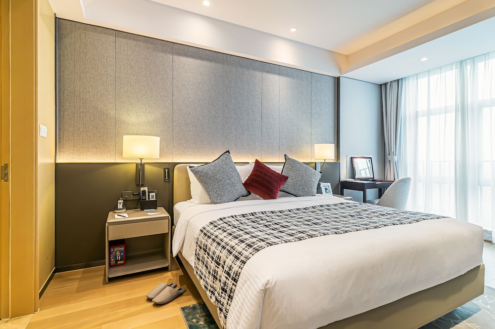 Deluxe Room, 1 Bedroom photo 2