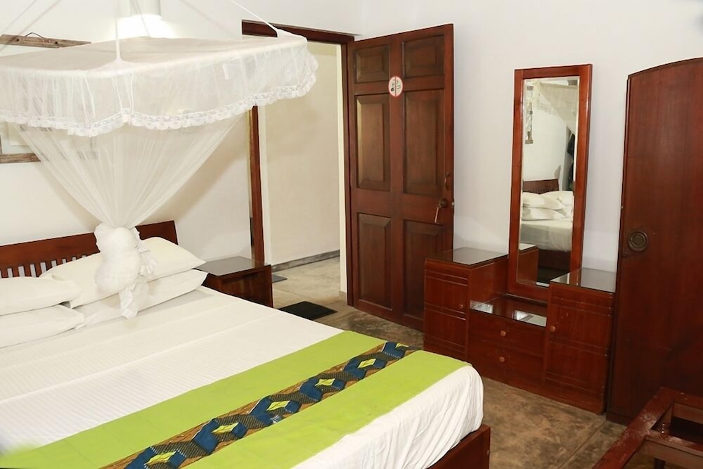 Standard Double Room, 1 Double Bed, Pool Access, Lake View photo 1