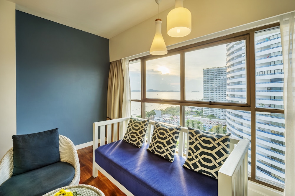 Deluxe Seaview Main Wing - Photo 6