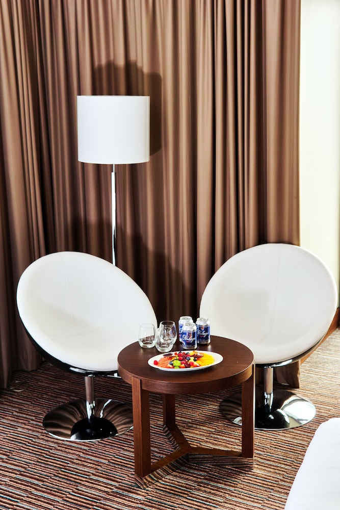 Deluxe Twin Room, Balcony - Photo 5