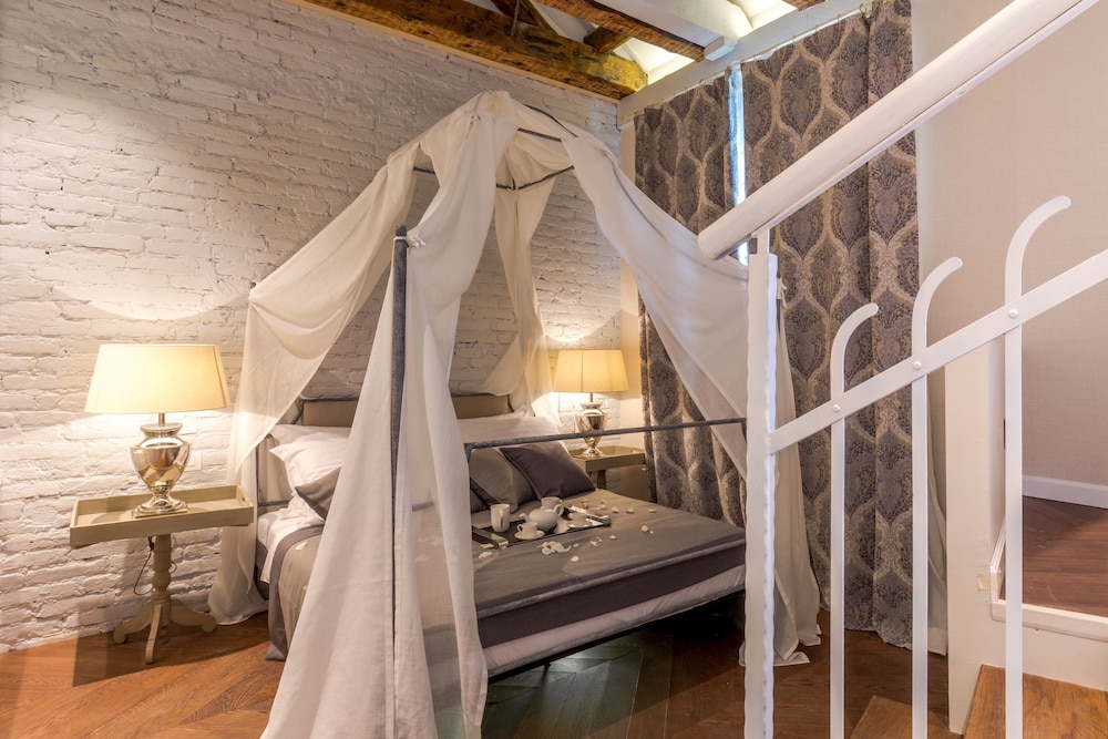 Deluxe Double Room, City View photo 2