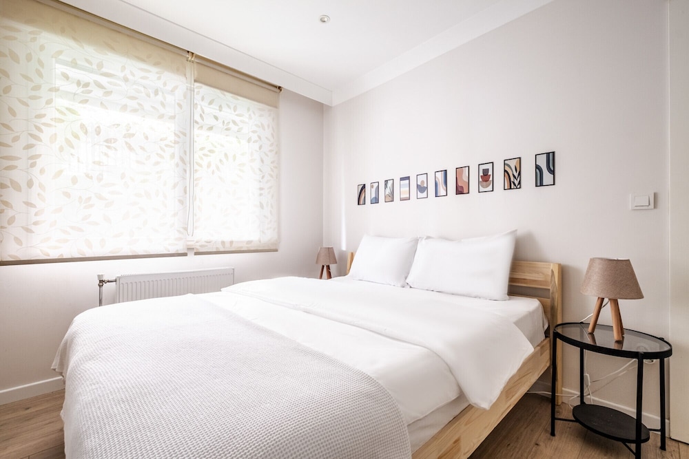 Apartment photo 2
