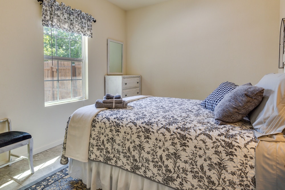 Cottage (2 Bedrooms) photo 2