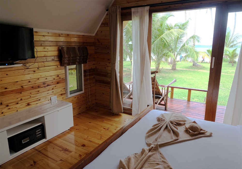 Air-con Bungalow Beach View photo 3