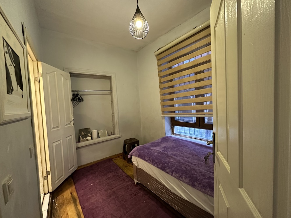 Economy Room photo 2
