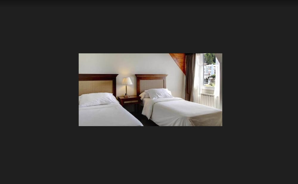 Standard Double Room, 2 Twin Beds, Partial Lake View photo 3