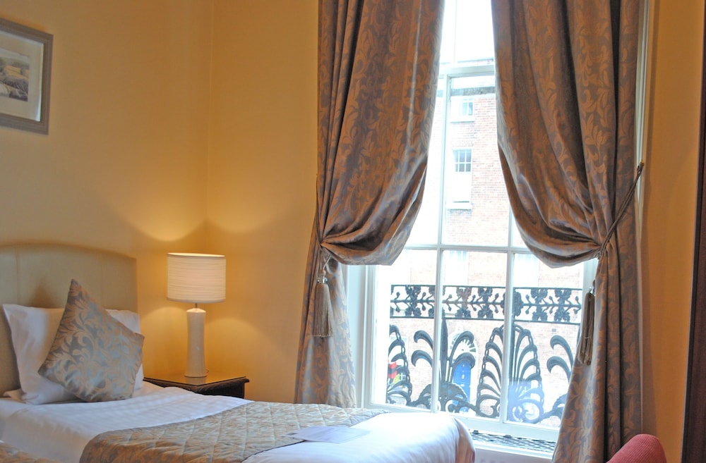 Standard Single Room, 1 Twin Bed, Ensuite photo 1
