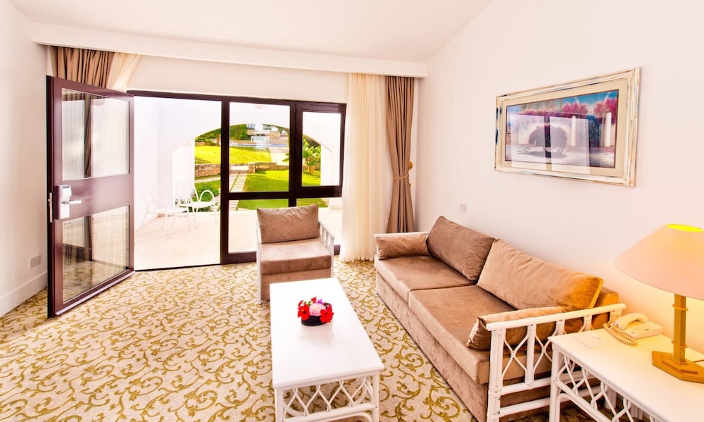 Deluxe Villa - Photo 11