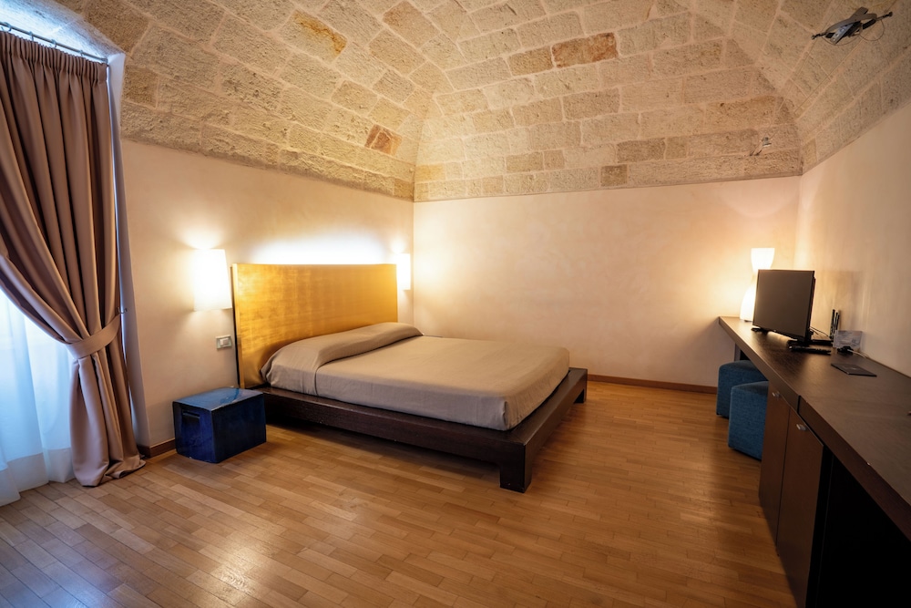 Junior Suite - Photo 1