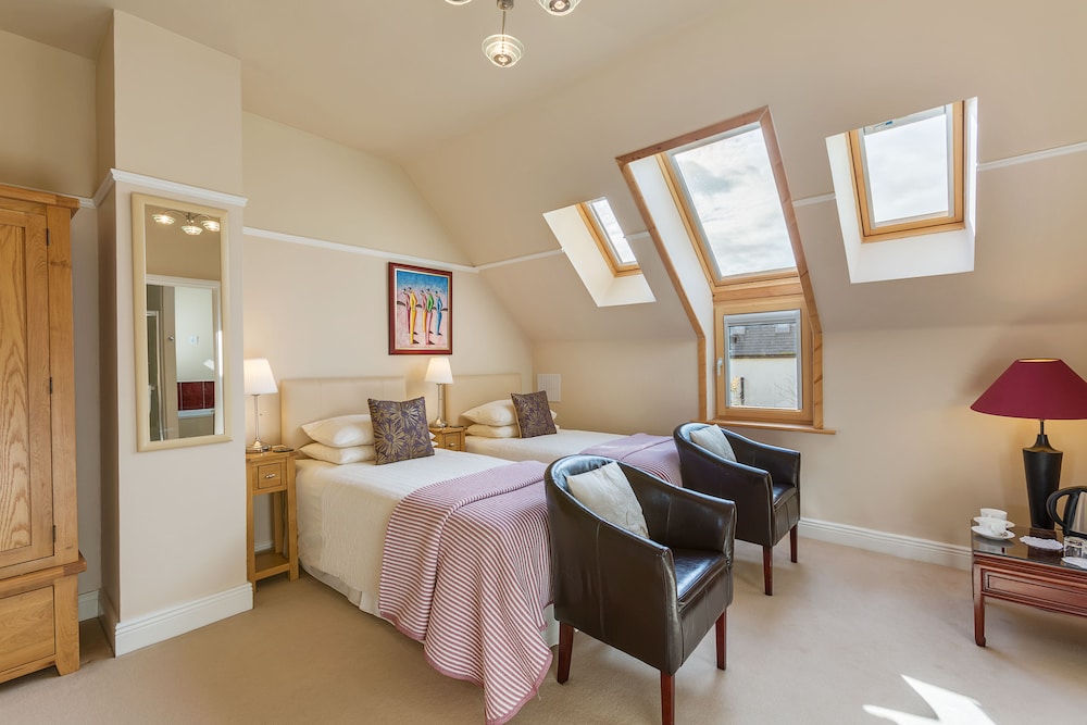 Superior Double Room, Ensuite, Garden View (Shell) photo 2