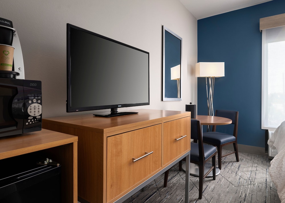 Standard Room, 2 Queen Beds, Accessible (Comm, Transfer Shower) - Photo 3