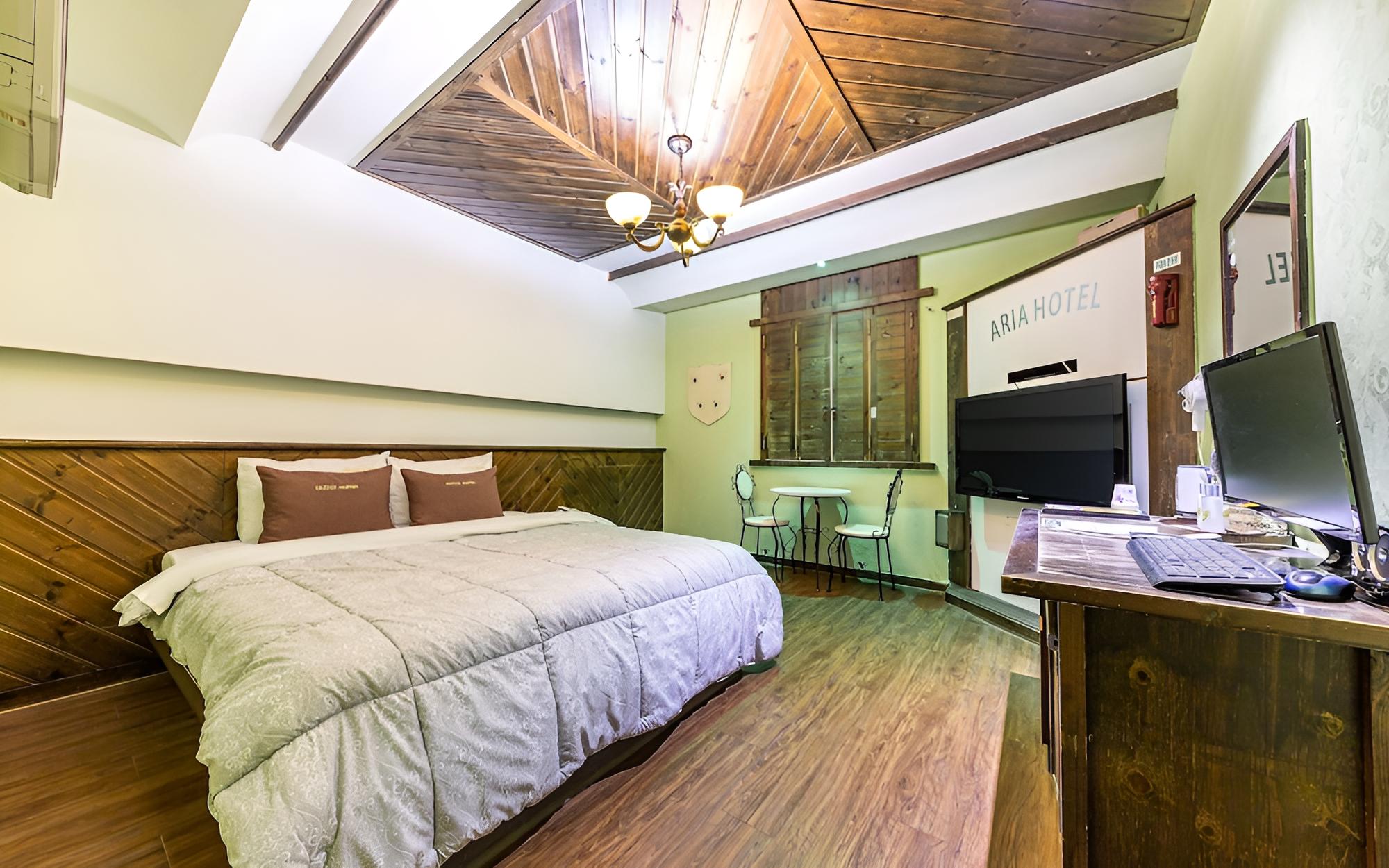 Room (Special Room) - Photo 5