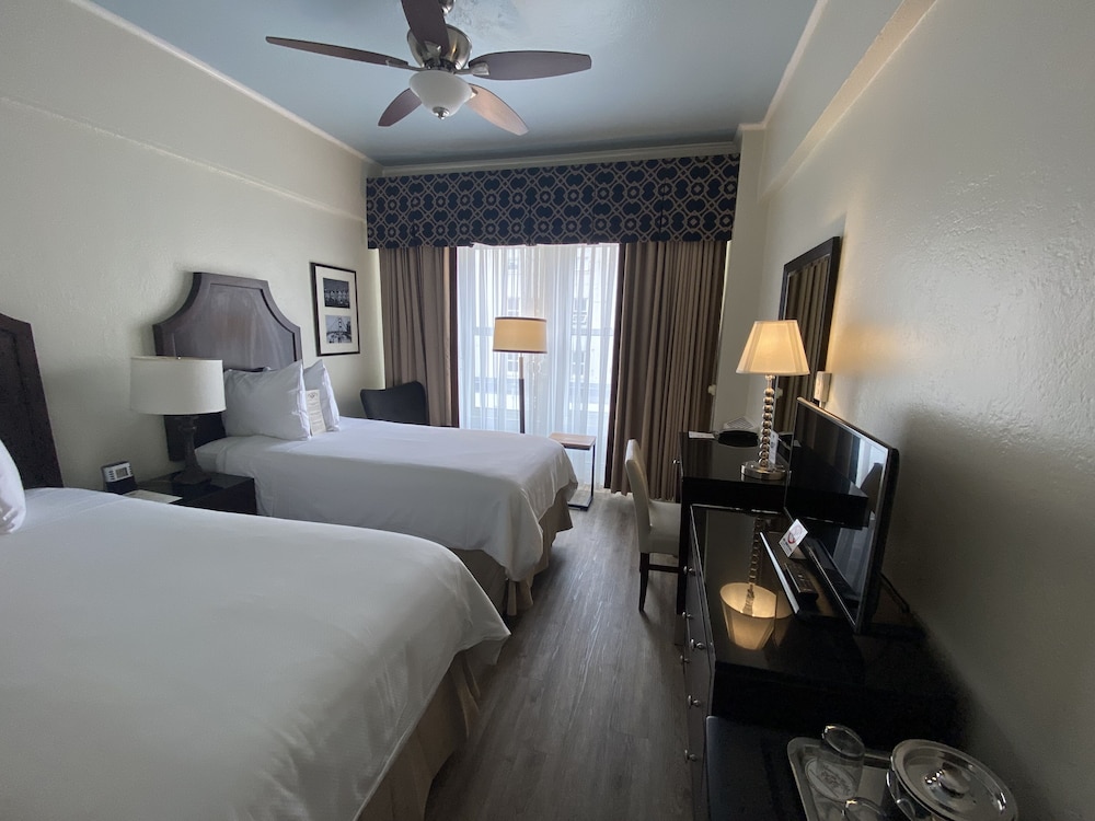 Standard Room, 2 Twin Beds (No Air Conditioning) - Photo 3
