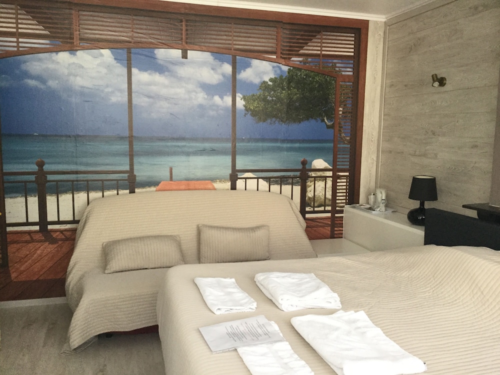 Double Room, Bathtub photo 2