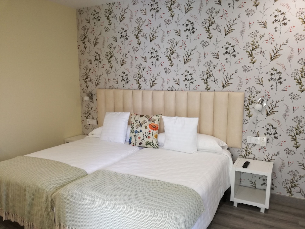 Comfort Double Room, Multiple Beds, Garden View