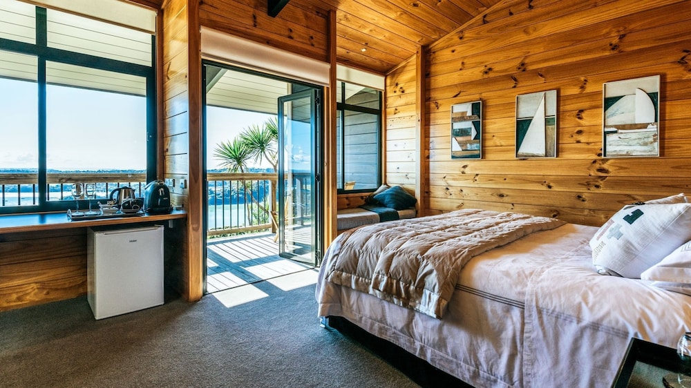 Luxury Guest Suite photo 1