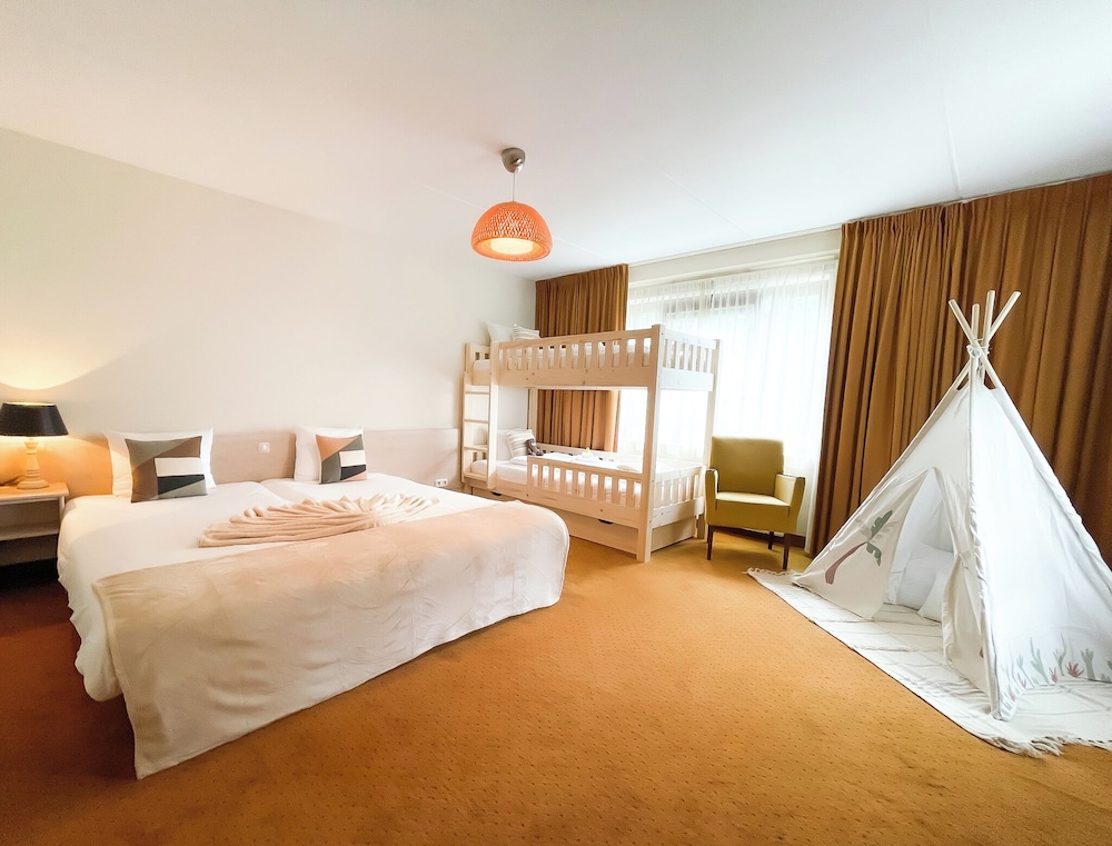 Basic Quadruple Room - Photo 1