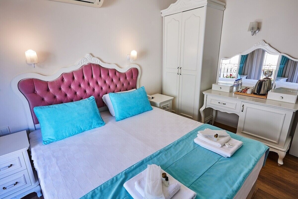 Standard Room photo 2