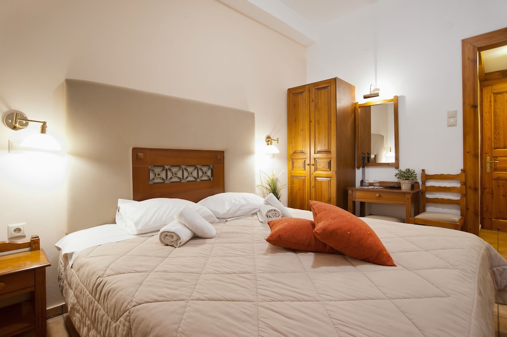 Single Room, Sea View