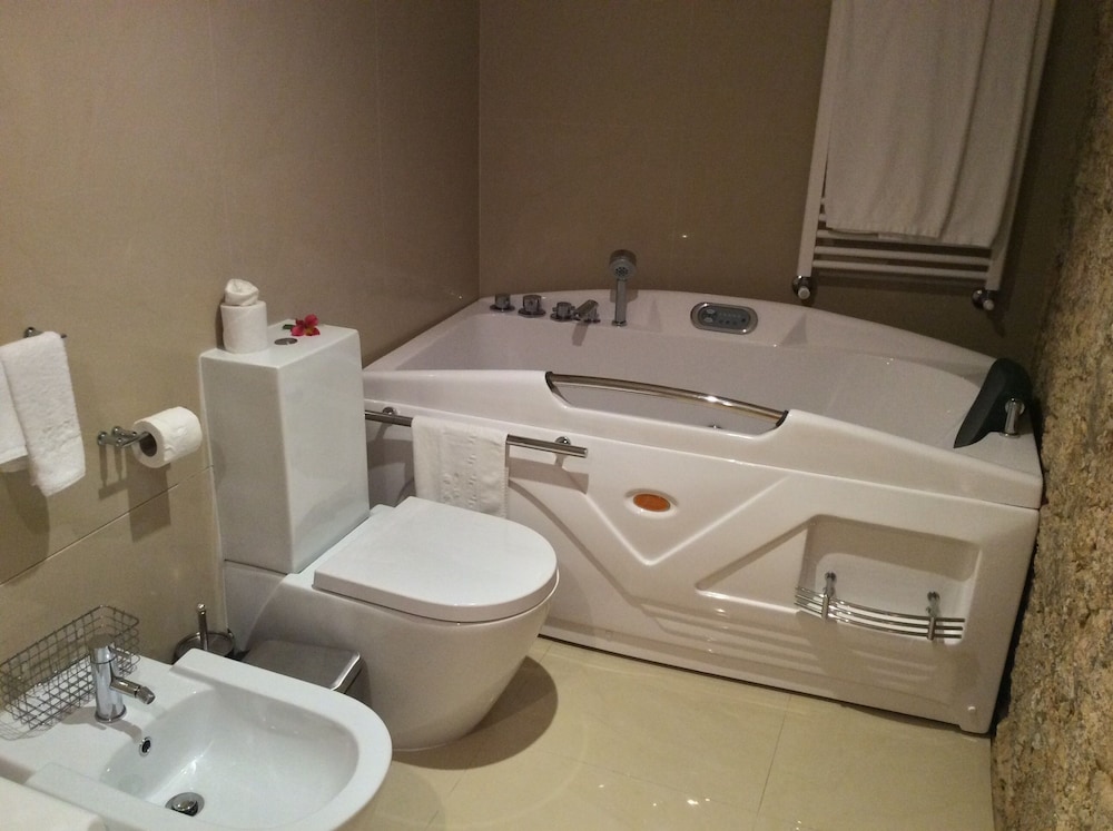 Double or Twin Room, Pool View - Photo 12