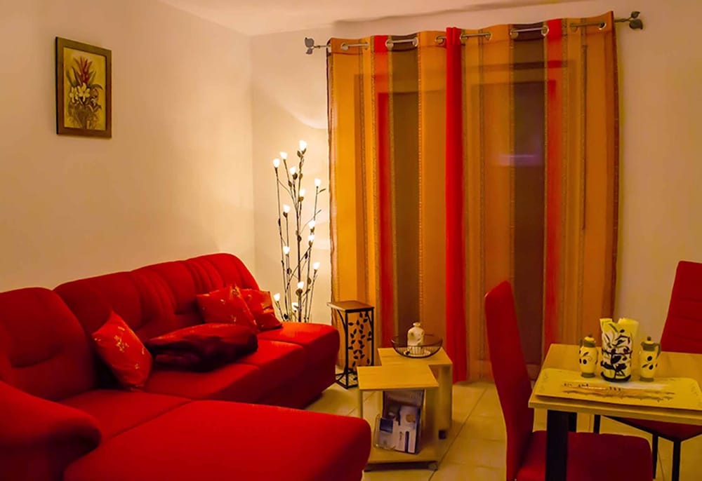 Villa photo 3