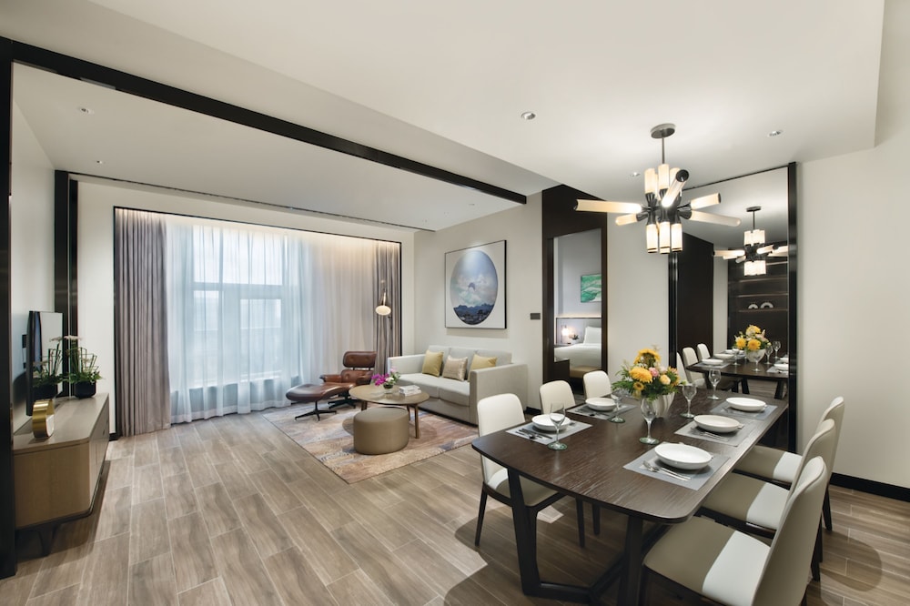 Superior Suite, 2 Bedrooms - Photo 2