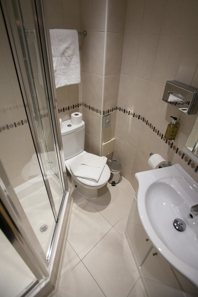 Standard Room, Multiple Beds, Non Smoking, Annex Building photo 3