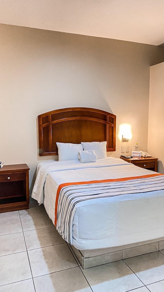 Basic Single Room, 1 Bedroom, Patio photo 1
