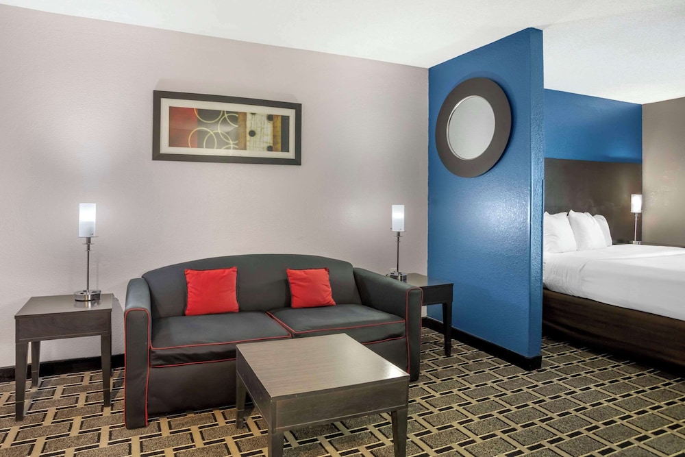 Business Room, 1 King Bed with Sofa bed, Non Smoking - Photo 7