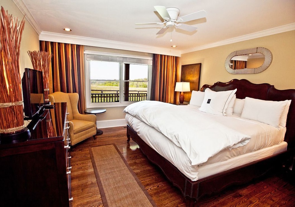 Room (Overlook West) photo 2