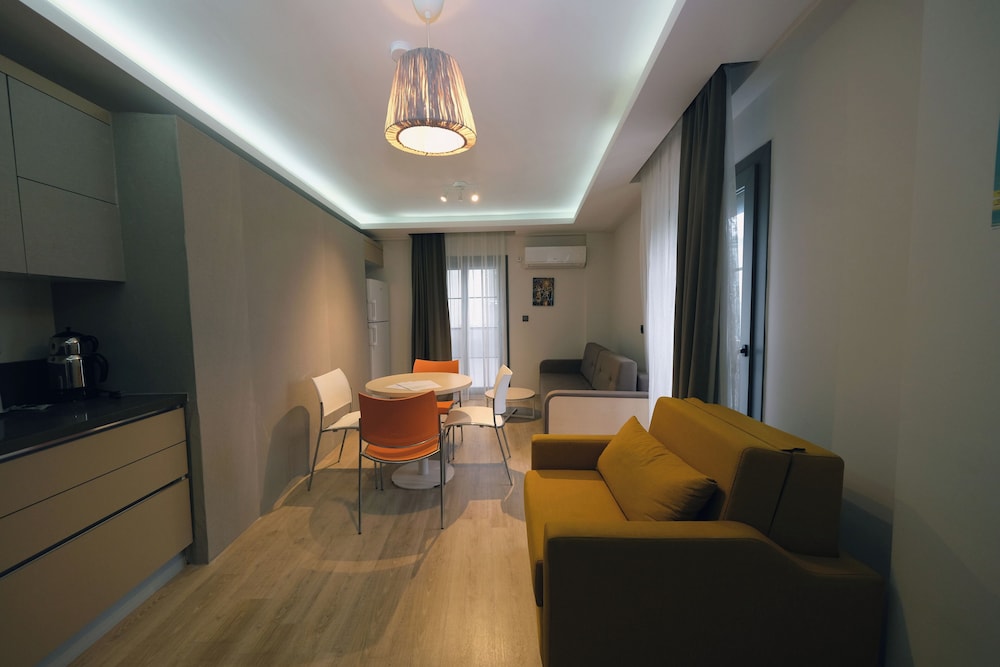 Standard Suite, City View photo 2