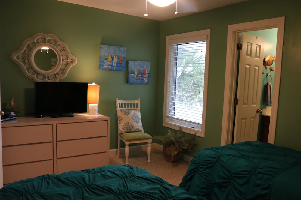 Townhome, 2 Bedrooms