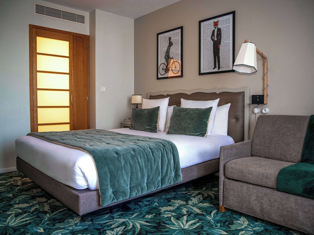 Superior Room, 1 Double Bed with Sofa bed - Photo 8