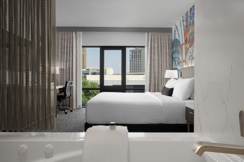 Suite photo 1