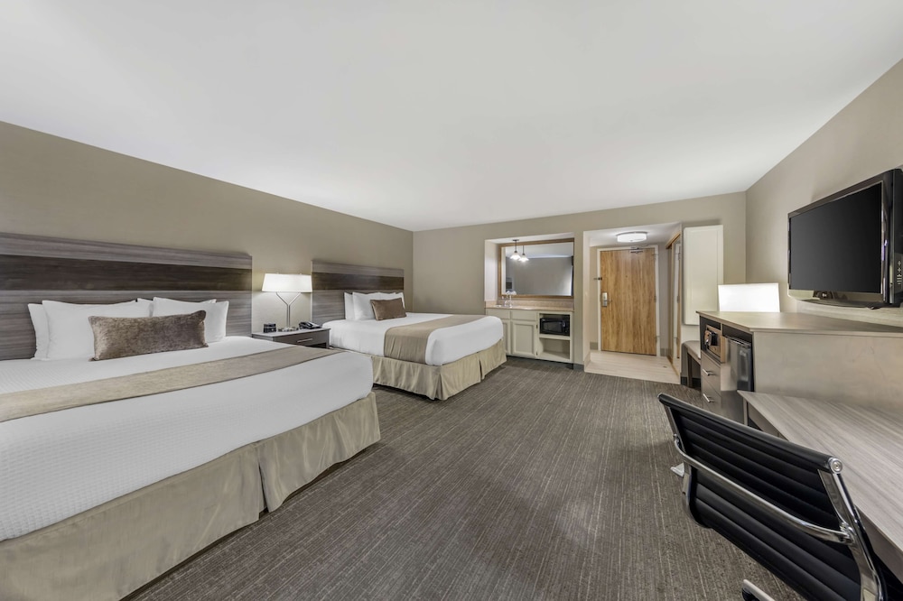 Junior Suite, Multiple Beds, Non Smoking, Balcony - Photo 2