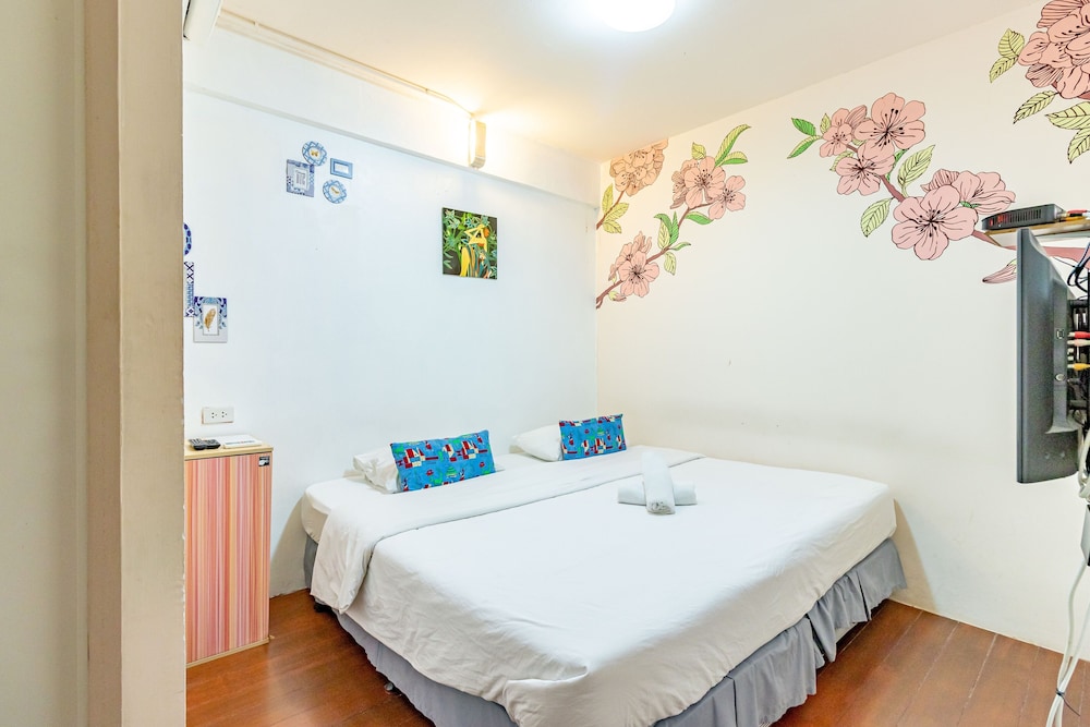 Deluxe Double Room, Private Bathroom photo 2