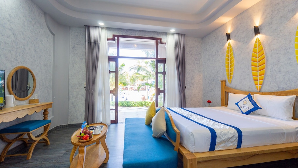 Premium Room, Pool View - Photo 3