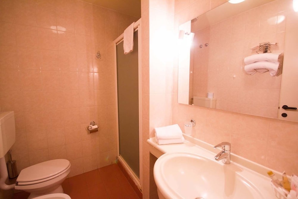 Basic Double Room - Photo 3