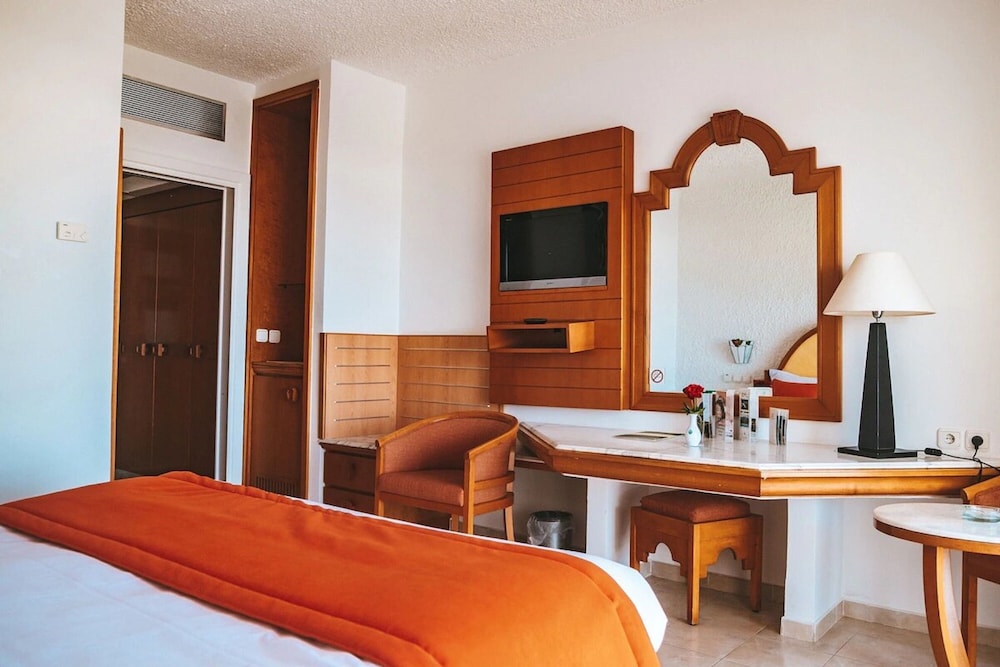 Triple Room - Photo 1