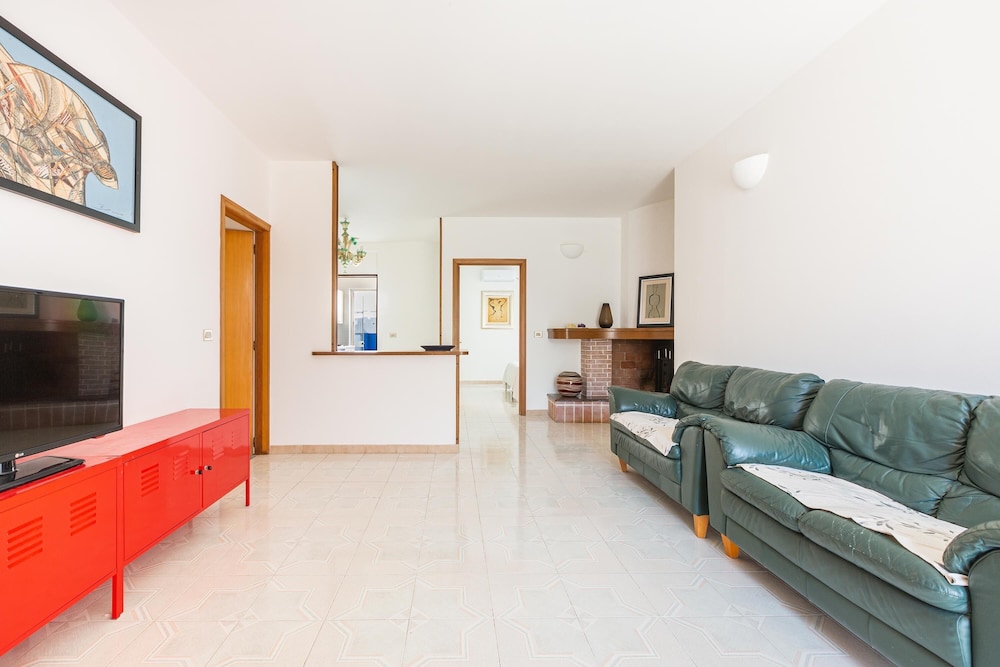 Apartment photo 3