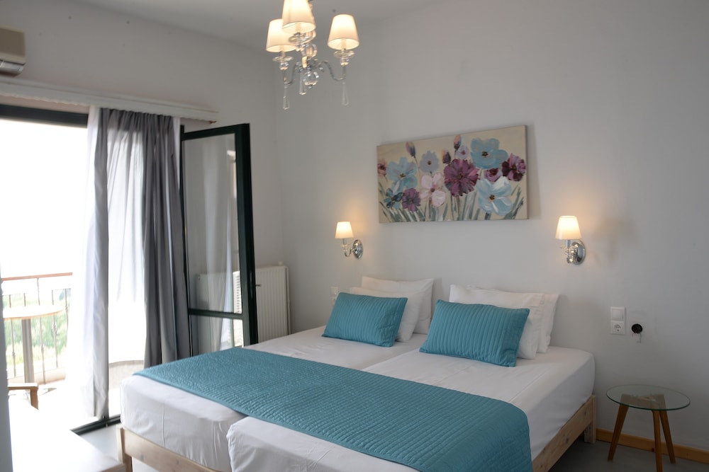 Superior Double or Twin Room photo 1