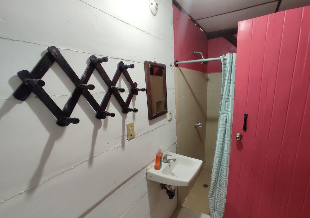 Standard Double Or Twin Room, Multiple Beds photo 2