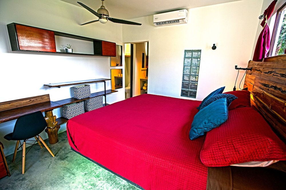 Deluxe Double Room, Pool View photo 3