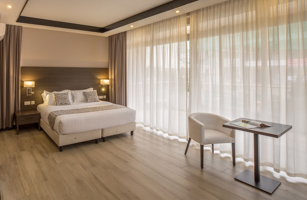 Executive Room photo 1