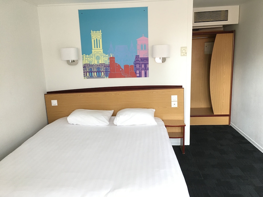 Standard Room, 1 Double Bed photo 3