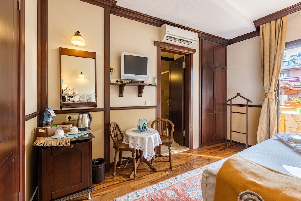 Superior Double Room with Terrace -15m2 photo 3