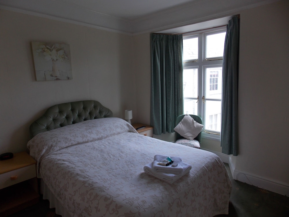 Basic Double Room photo 2
