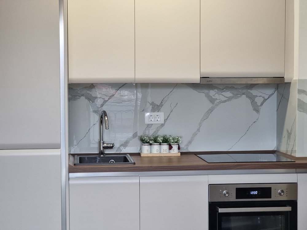 Luxury Apartment, 1 Bedroom (A1) - Photo 6